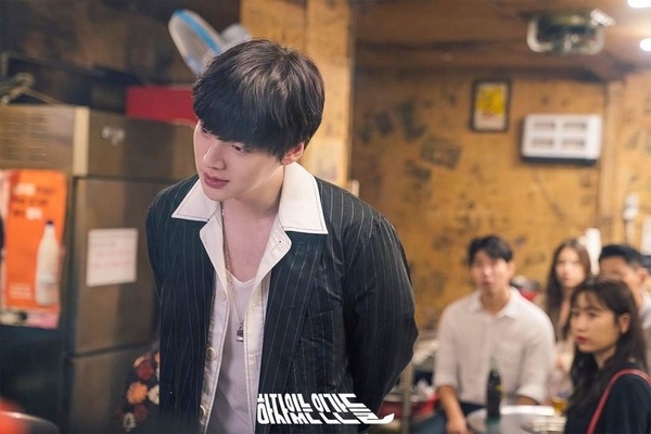 netflix《雖然是精神病但沒關係》