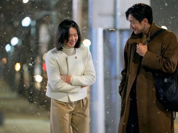 「結婚」的意義是什麼?婚姻不是1+1大於2,而是我們在一起,完整了彼此的圓缺。
