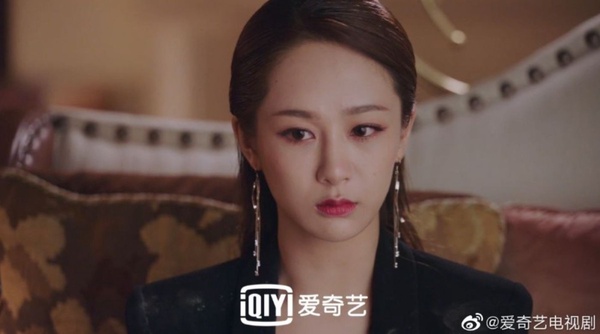 陸劇10位女星演「商業菁英」！趙麗穎《風吹半夏》演技靈，熱巴時尚美豔，楊紫卻很不像