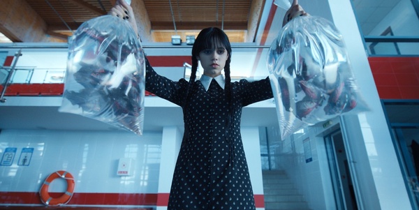 「無法解讀你的情緒不是我的錯」,Netflix美劇《星期三》10個清醒人生觀!