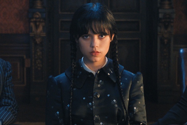 「無法解讀你的情緒不是我的錯」,Netflix美劇《星期三》10個清醒人生觀!