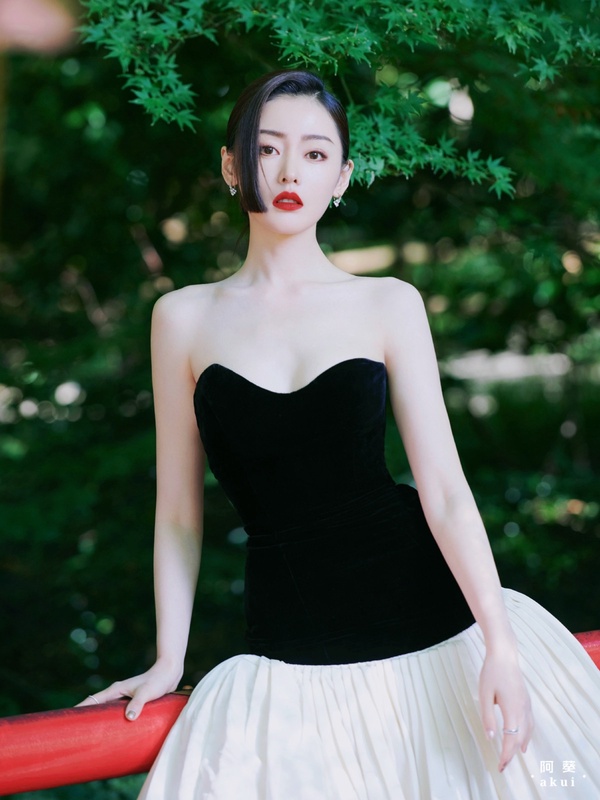 陸劇10位難忘的紅唇美人!趙麗穎《風吹半夏》霸氣,熱巴、倪妮美得經典,楊紫讓人意外