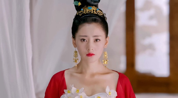 陸劇10位難忘的紅唇美人!趙麗穎《風吹半夏》霸氣,熱巴、倪妮美得經典,楊紫讓人意外