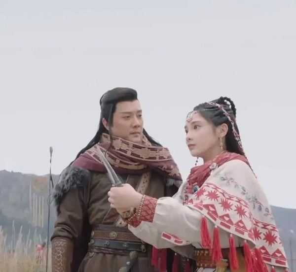 陸劇10位大叔演偶像劇！馮紹峰彭小苒像叔姪，劉愷威中年修仙，陳建斌李一桐最慘像父女