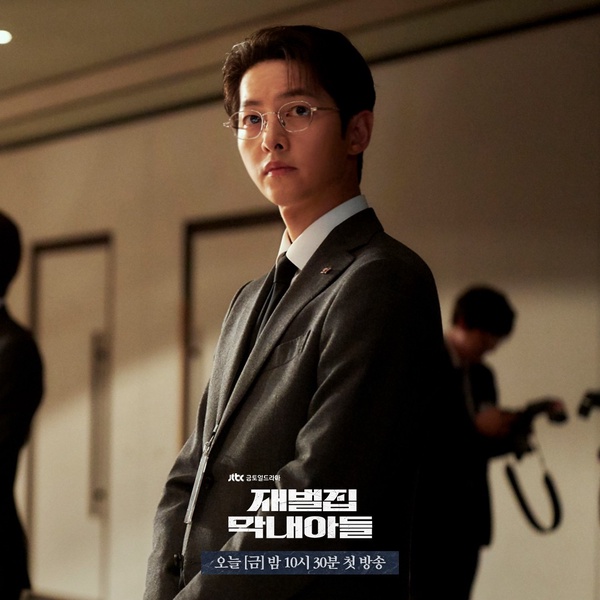 2022「熱度最高」韓國演員TOP10！ 宋仲基小輸孫藝珍，李鍾碩沒前五，她打敗金泰梨奪冠
