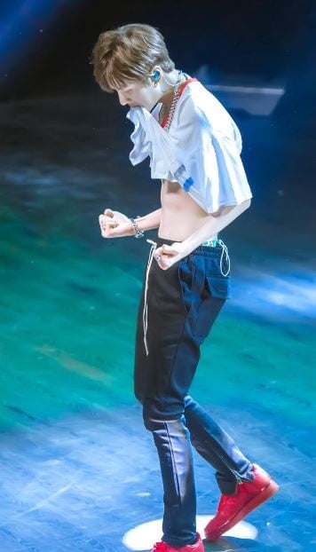 陸劇9位「人間腰精」男星！肖戰腰細，王一博比他更細，龔俊有人魚線，王鶴棣腰太驚人