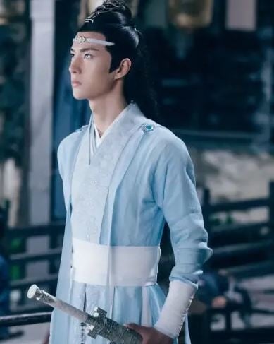 陸劇9位「人間腰精」男星！肖戰腰細，王一博比他更細，龔俊有人魚線，王鶴棣腰太驚人