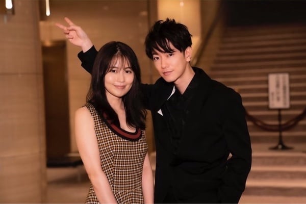 佐藤健&綾瀨遙傳閃婚!佐藤健歷任10位緋聞對象:曾與石原聰美傳戀情、和她爆婚外戀