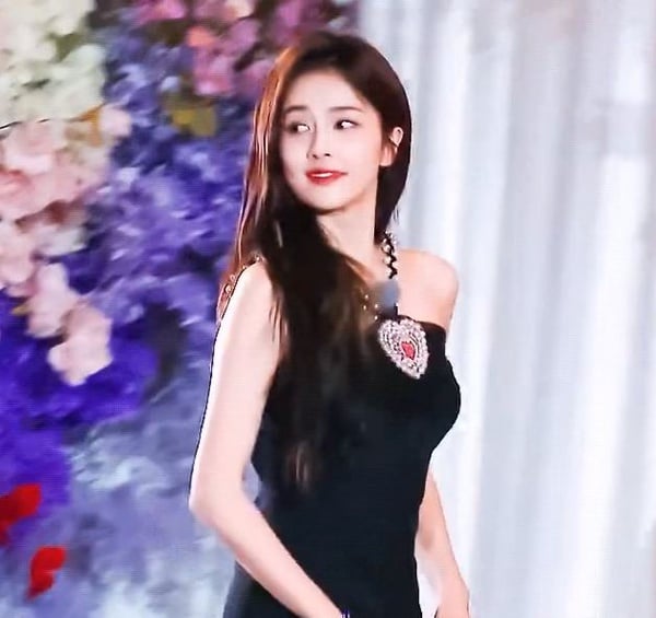 陸劇95後女星「紅毯表現」PK！白鹿、鞠婧禕很會穿，田曦薇發揮不穩，趙露思網評最兩極