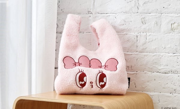 棉花糖兔兔來台!「Esther Bunny艾絲樂小兔」快閃店插旗中山站,百款周邊搶先看