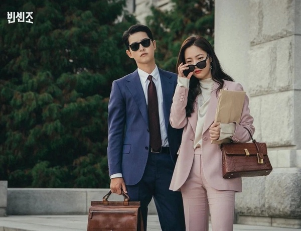韓劇差評女主角！《財閥家的小兒子》申鉉彬挨批看到就想快轉，IU、秀智過去也飽受爭議
