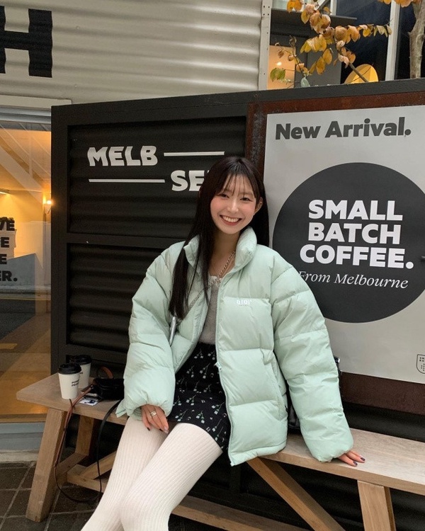 穿毛衣顯腫怎麼辦?秋冬顯瘦穿搭法則,這樣搭毛衣、羽絨外套不顯胖,還視覺激瘦3KG