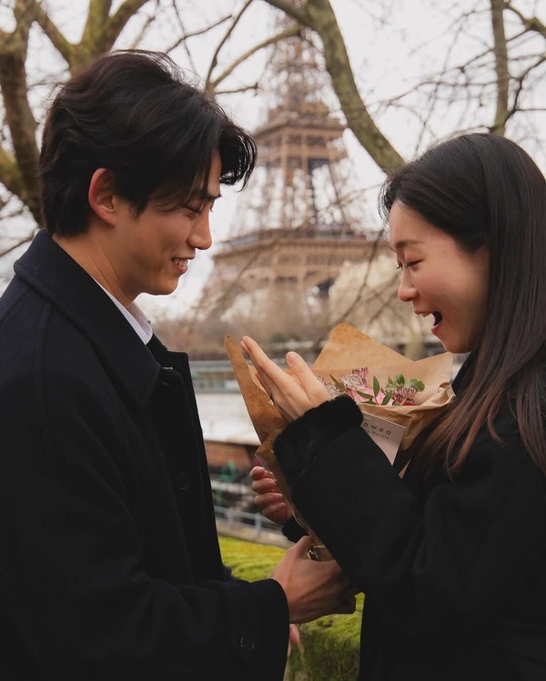 玉澤演求婚圈外女友成功!交往圈外人韓星盤點,宋仲基,他遭粉絲連署逼退團