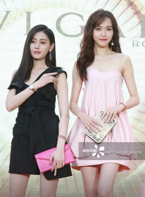 9位比想像中矮的女星！趙露思160，陳鈺琪164也不高，王鶴棣竟把160的沈月「擋好擋滿」