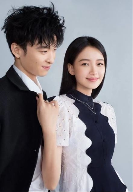 微博公開2022明星大事件Top10！鄧倫逃稅，黃曉明&amp;楊穎離婚有33億閱讀量，冠軍飆破60億