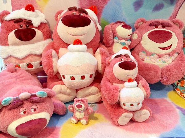 熊抱哥變草莓蛋糕!迪士尼shopDisney開賣亞洲限定「熊抱哥草莓蛋糕、花香系列」必收!