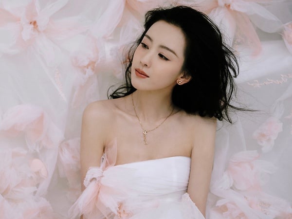 陸劇10位「淡顏系」頂級美女!劉亦菲&劉詩詩顏值封神,李沁&宋軼&白鹿都是淡顏大美人