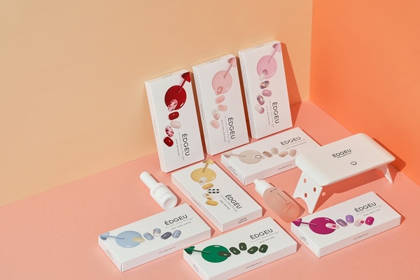 超人氣美甲貼品牌推薦!EDGEU、Dashing Diva韓妞狂回購,這款維持度超強又不勾髮
