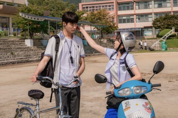邊佑錫《靈魂伴侶》劇情＋角色介紹！韓版《七月與安生》，金多美、全少妮友情超催淚