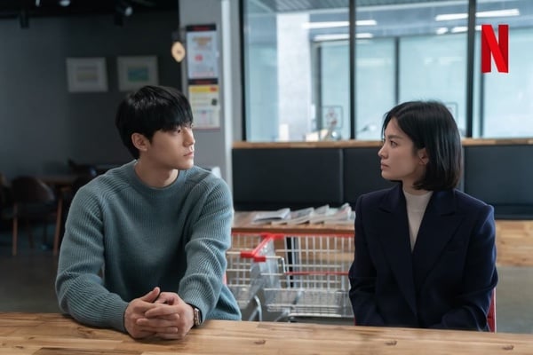 Netflix 2023韓劇推薦！《京城生物》精彩不輸《黑暗榮耀2》，韓版《想見你》CP感更勝