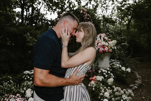泰勒絲宣布要結婚了！10個泰勒絲成功信仰：「永遠不要為自己的努力而感到羞恥！」