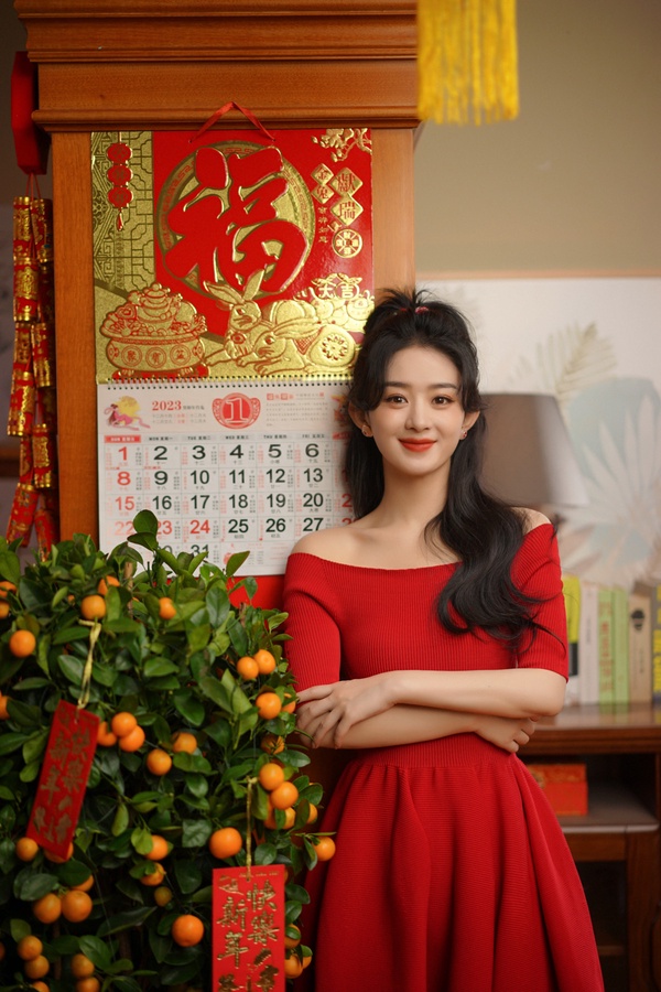 陸劇15位女星過年造型!趙麗穎&楊紫&熱巴同款紅裙PK,唐嫣倪妮港風美翻,而她意外驚豔