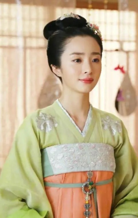 《去有風的地方》10演員穿古裝!李現古裝被群嘲,劉亦菲絕美,「大麥」古裝美過胡冰卿