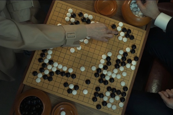 《黑暗榮耀》竟帶動韓國「圍棋」發展!圍棋搜索量暴增,相關產品銷量增長134%!