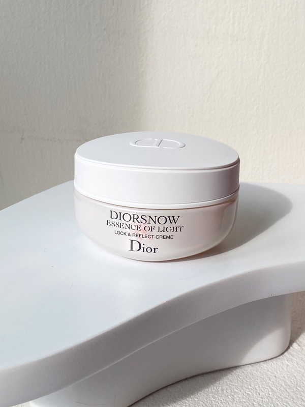 2023「秋冬乳霜/液」推薦:DIOR 雪晶靈極亮光采輕凝霜,50ml/NT3,700