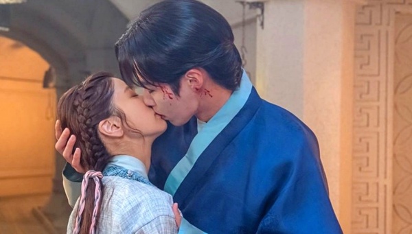 近期Netflix影集積分TOP9！《星漢》第六，南宮珉2部舊劇上榜，這部超《黑暗榮耀》奪冠