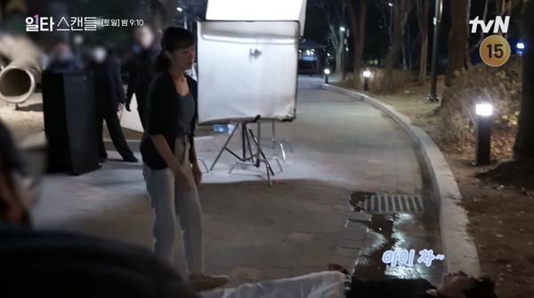 《浪漫速成班》幕後拍攝秘密!全道嬿潑水戲狂NG、酒醉戲有即興,鄭敬淏差點要自己跳舞