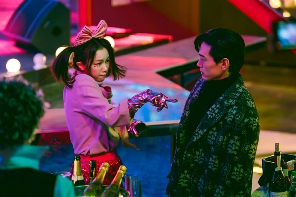 近期Netflix全球網播量TOP9！《女神降臨》逆襲上榜成第5，這部狠超《浪漫速成班》奪冠