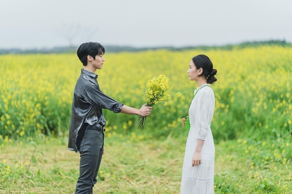 「真正恆久的心動,是與舊的人走遍新的日常。」《學會愛人的100堂課》溫柔愛情語錄