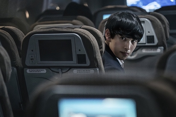 《原本以為只是手機掉了》有《他人即地獄》既視感!任時完演過的「變態殺人魔」盤點