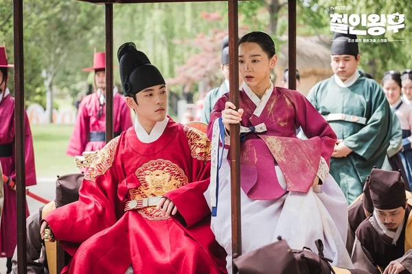 Netflix掀「舊劇逆襲」潮!《哲仁王后》&《女神降臨》空降三四名,這部陸劇竟霸榜整月