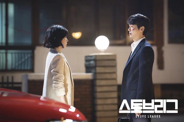 Netflix掀「舊劇逆襲」潮!《哲仁王后》&《女神降臨》空降三四名,這部陸劇竟霸榜整月