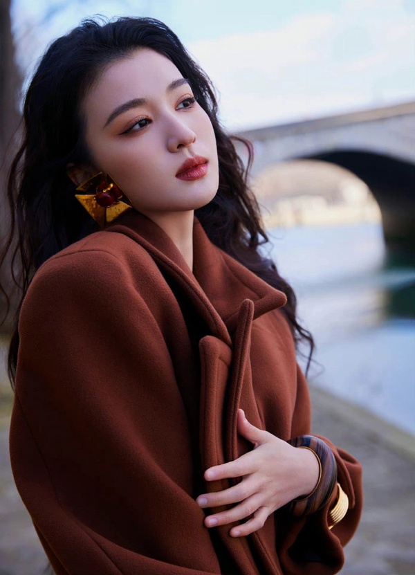 13位陸劇明星精修vs.未修!迪麗熱巴&劉亦菲美翻天,王楚然美豔,范冰冰是紅毯永遠的神