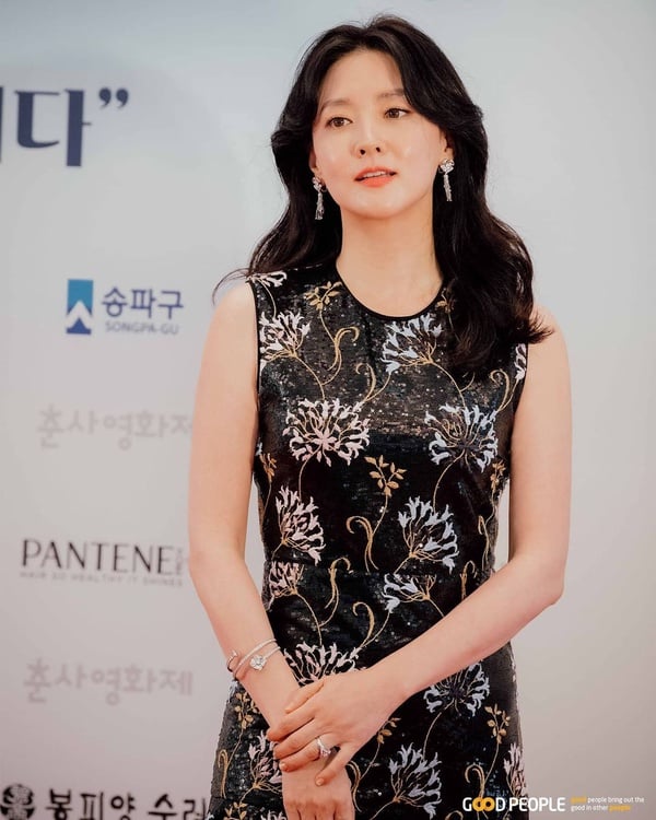 嫁富豪韓國女星!全道嬿老公是建築公司老闆,全智賢老公身價400億,她老公身家高達2兆