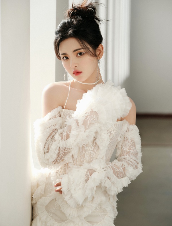 「擁有最多高分陸劇」95花TOP10!田曦薇2部,張婧儀3部,楊超越4部,趙露思6部輸虞書欣