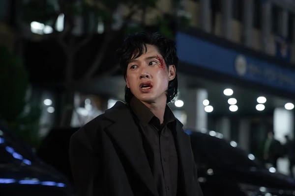 韓網票選《黑暗榮耀2》最佳男演員!李到晛演技評價兩極慘墊底,冠軍得票率竟高達62%!