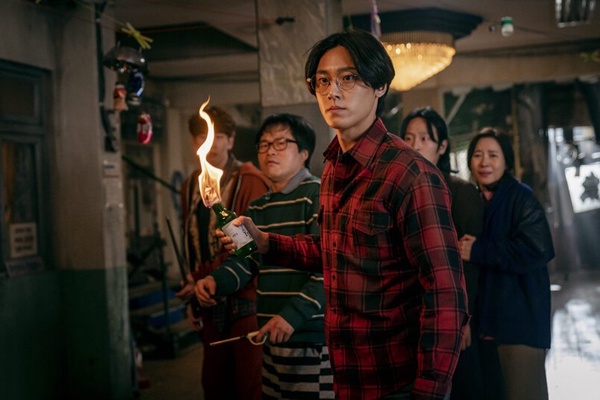 近期韓劇最強客串!南宮珉出演《模範計程車2》挺李帝勳,《黑暗榮耀2》殺人魔演技封神