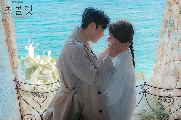 近期Netflix韓劇積分TOP7!《離婚律師申晟瀚》僅第7,《黑暗榮耀》第3,冠軍是真火