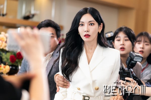 最難忘的「韓劇反派」！《黑暗榮耀》林智妍奪最佳女配，任時完超可怕，他留下超深陰影