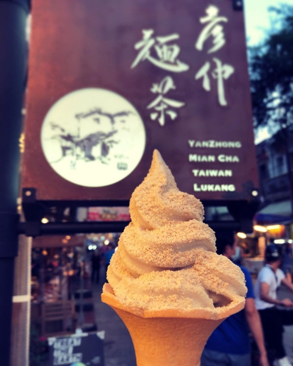 彰化手搖推薦！復古麵茶冰沙、top1綠豆沙鮮奶必喝，全台首創招財貓造型冰磚在「這裡」