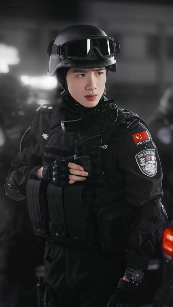 陸劇10男星演軍特警!《歸路》井柏然MAN,肖戰&李現迷人,吳磊驚喜,楊洋帥得太過分了