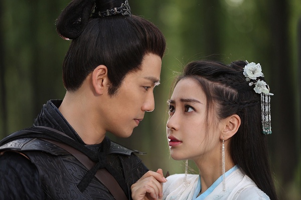 9對「超爛陸劇」的高顏值CP!楊洋&劉亦菲擁抱夢回《三生三世》, 王鶴棣&沈月是真的搭