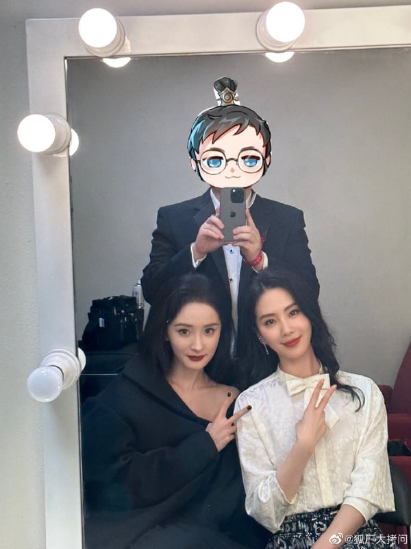 微博之夜11組明星神奇同框！楊冪&amp;劉詩詩&amp;楊穎同框，肖戰同框劉亦菲，楊紫同框李現熱巴