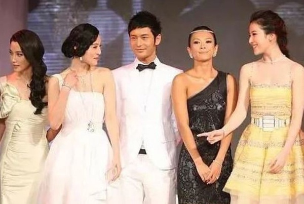 9組陸劇「頂級帥哥美女」同台！李現先夾在楊冪&amp;趙麗穎中間，又夾在楊紫&amp;迪麗熱巴中間