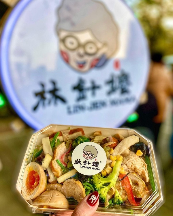 10家「高雄市集美食餐車」推薦：現炸吉拿棒一人限購三份、拔絲地瓜紅到宅配