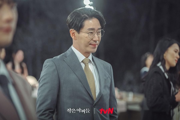 韓劇反派專業戶！《模範計程車2》金義聖演好人出戲，南宮珉是國民惡人，他帥到難討厭